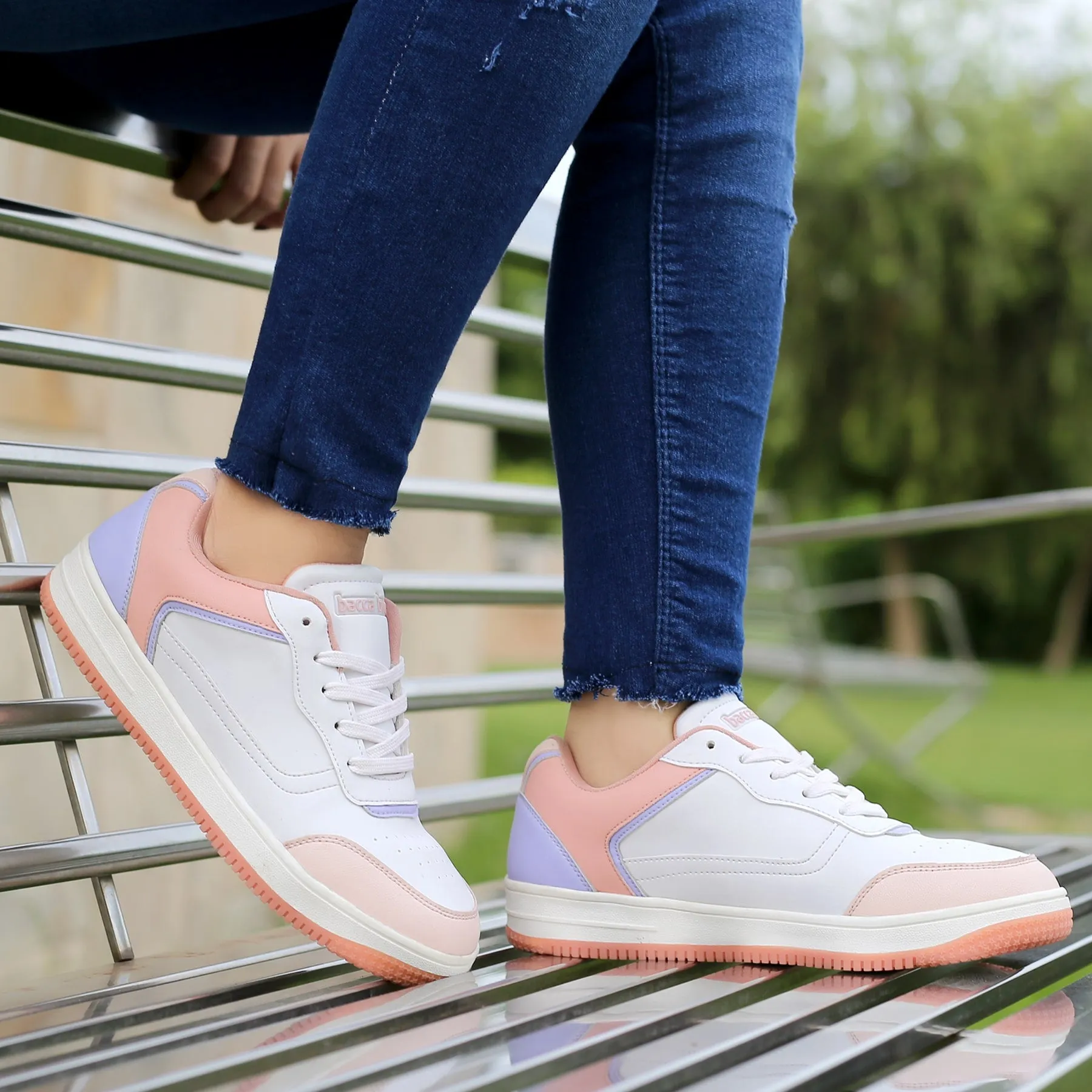 Bacca Bucci NAOMI Flache Sneaker mit niedrigem Schaft für Damen