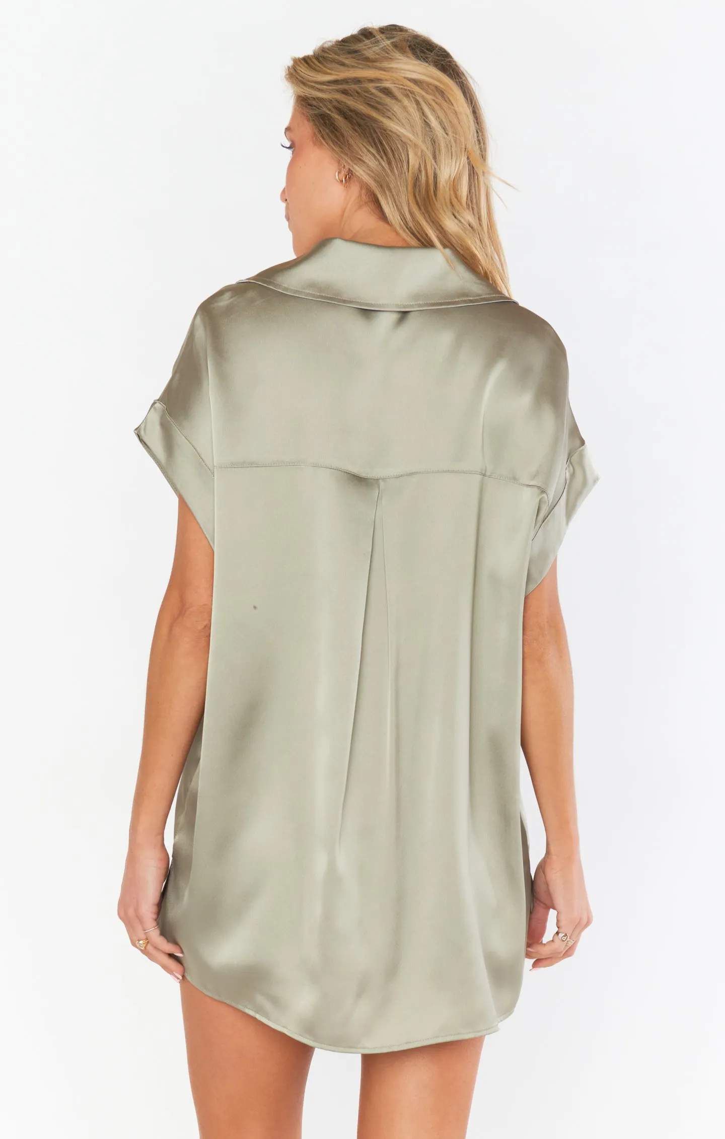 Best Day Button Up ~ Luxus Satin in Moosgrün