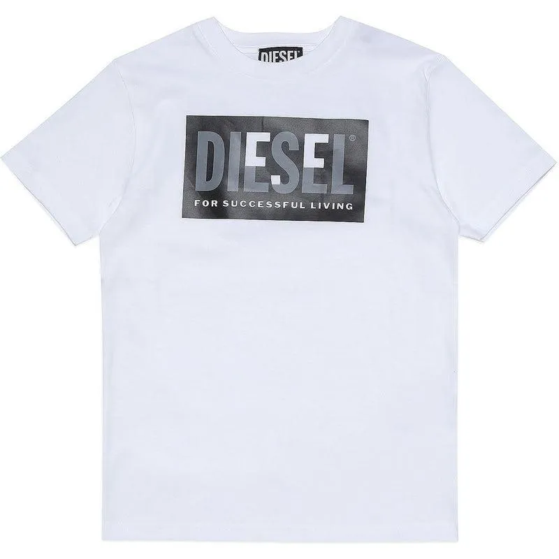 Jungen T-Shirt mit weißem Aufnäher-Logo