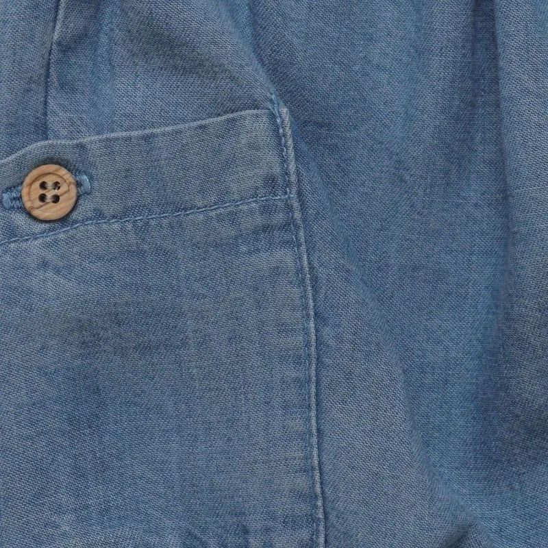 Jungen Weißes Hemd mit Jeans-Stil Shorts