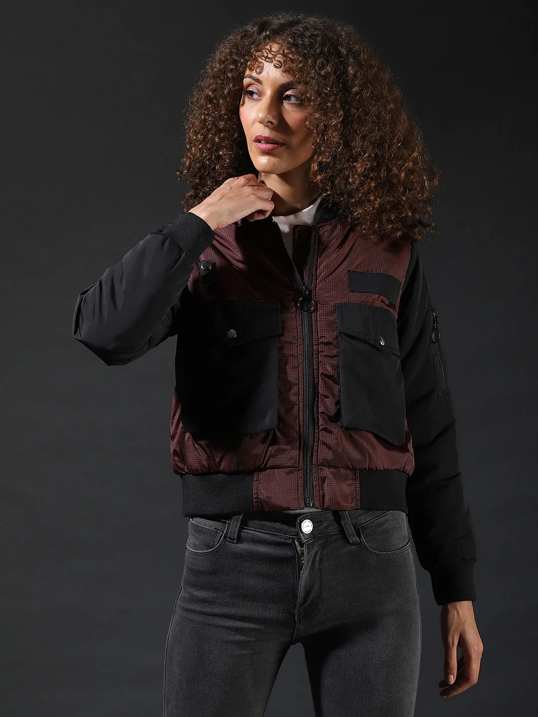 Campus Sutra Damen Karo Stilvolles Casual Bomberjacke