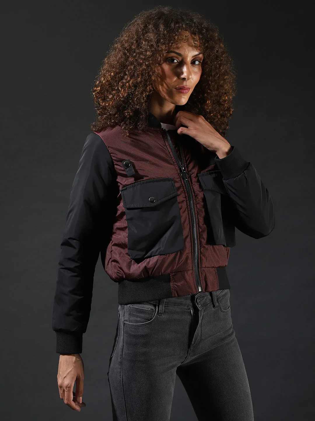 Campus Sutra Damen Karo Stilvolles Casual Bomberjacke