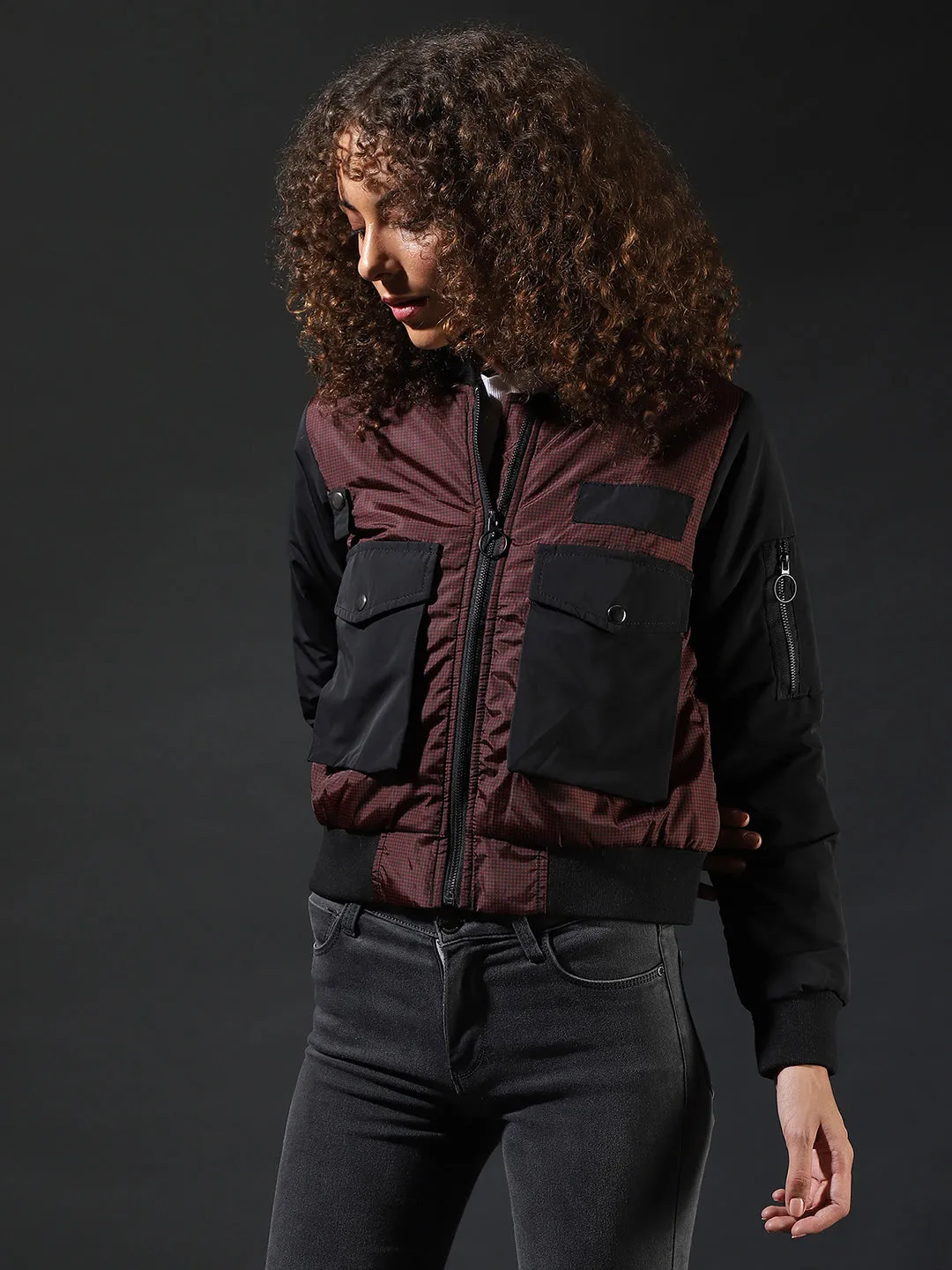 Campus Sutra Damen Karo Stilvolles Casual Bomberjacke