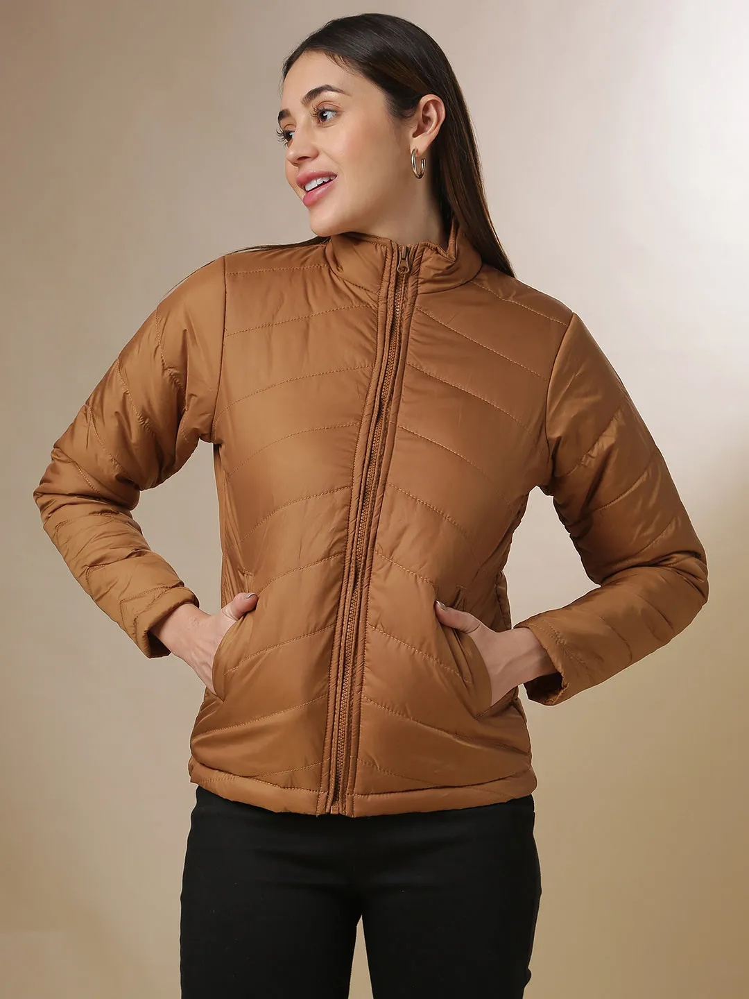 Campus Sutra Damen Solide Stilvolle Casual Bomberjacke