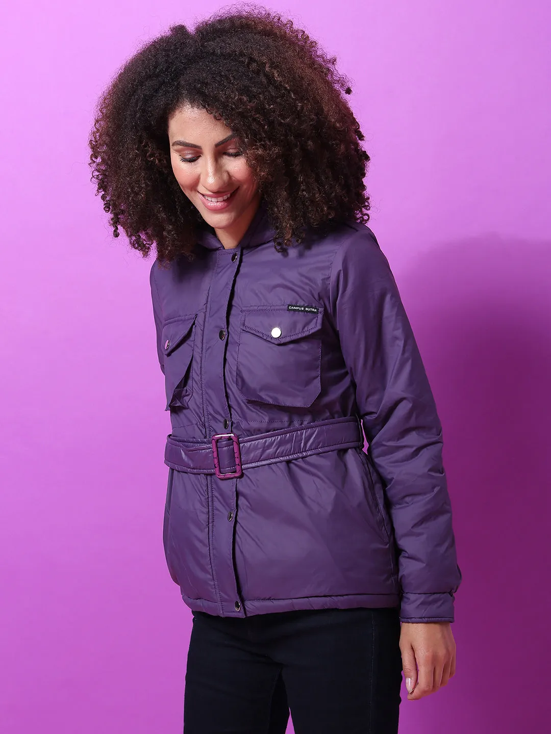 Campus Sutra Damen Solide Stilvolle Casual Bomberjacke
