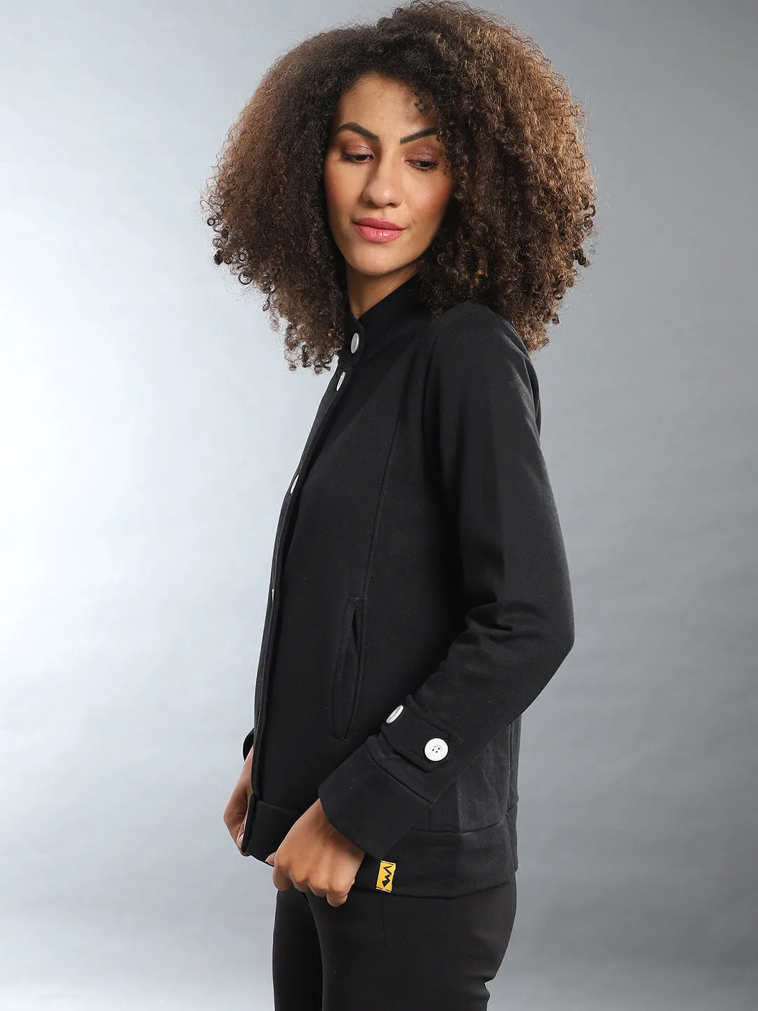 Campus Sutra Damen Solide Stilvolle Freizeitjacke