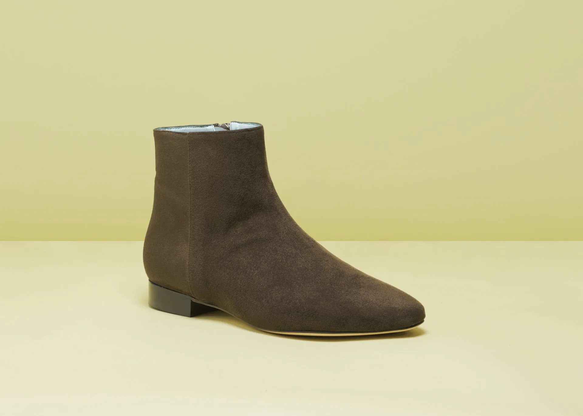 Chiara Veganes Wildleder Flache Knöchelstiefel | Khaki