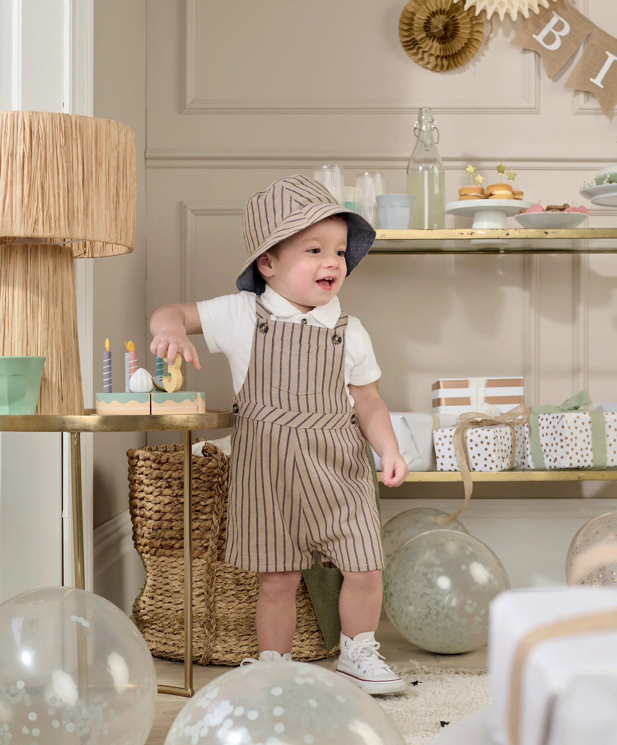Dungaree & T-Shirt Outfit-Set