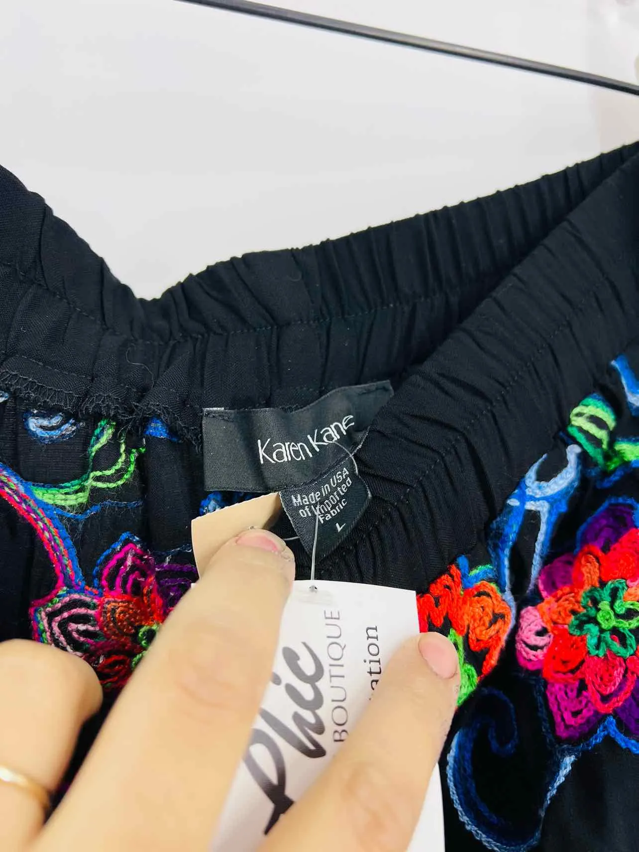 Karen Kane Größe L Schwarz/Mehrfarbig Blumen Bestickt NEU Tops Top mit 3/4-Ärmel