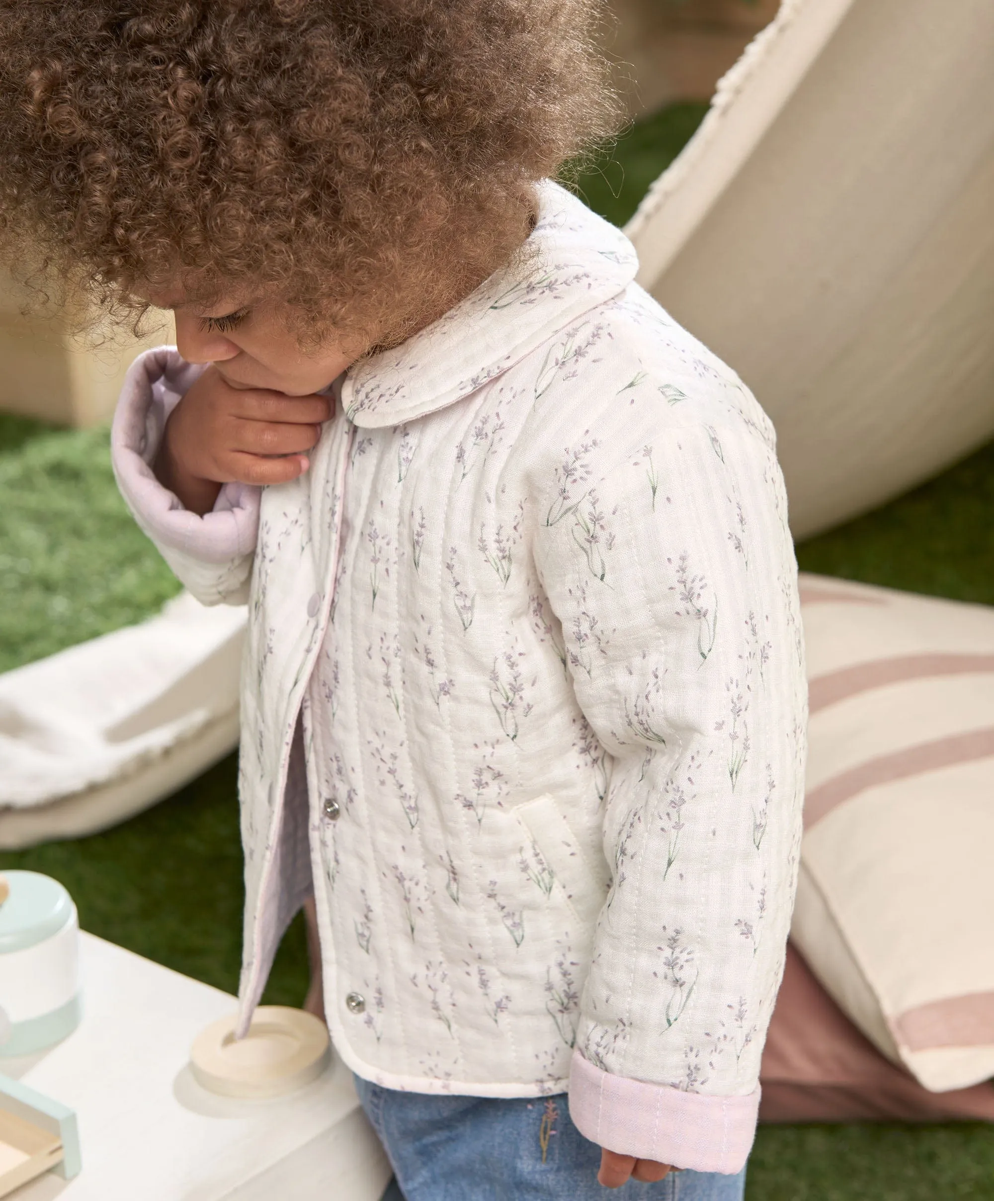 Lavendel bedruckte Steppjacke für Babys und Kinder von Mamas & Papas