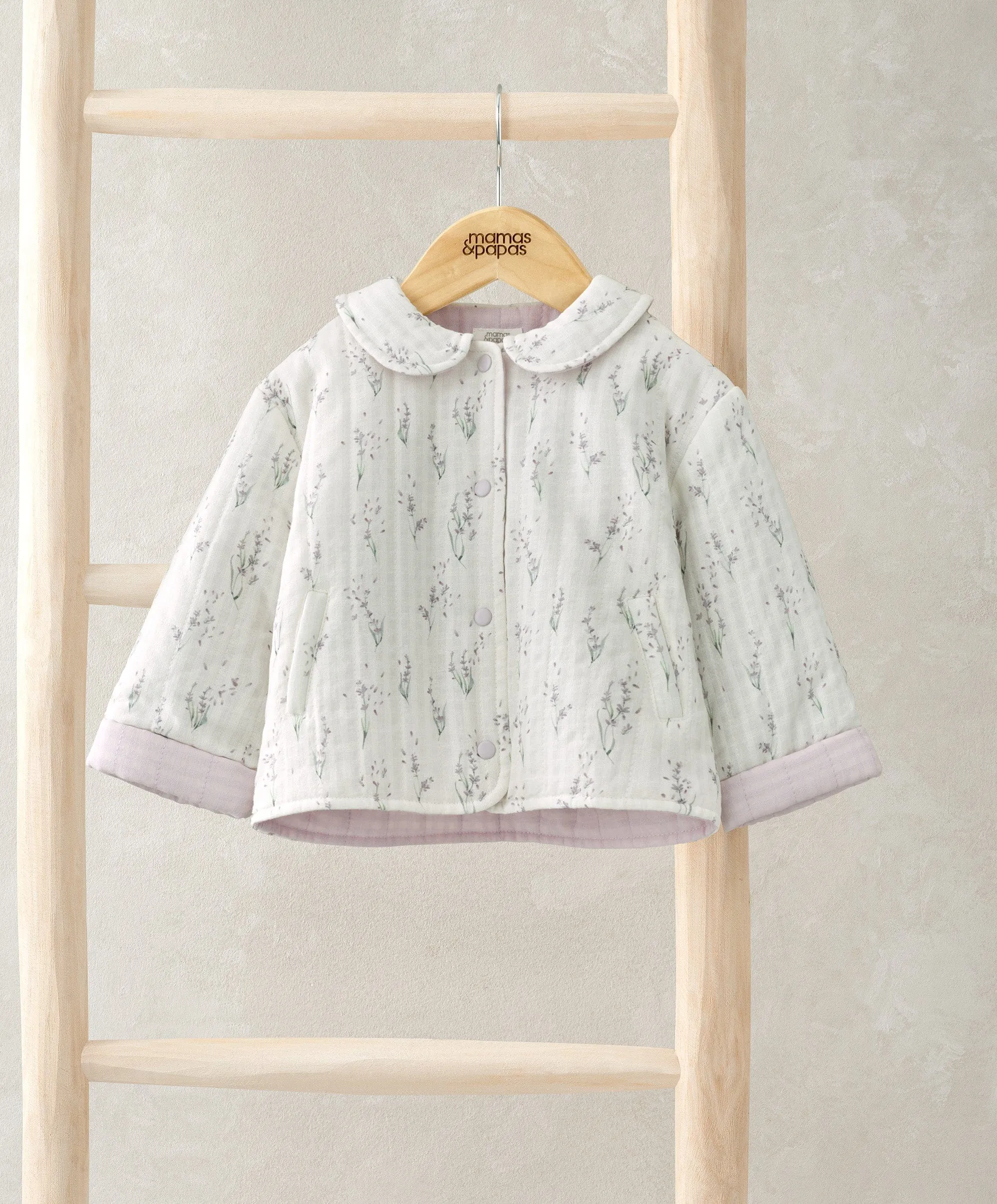 Lavendelbedruckte Steppjacke