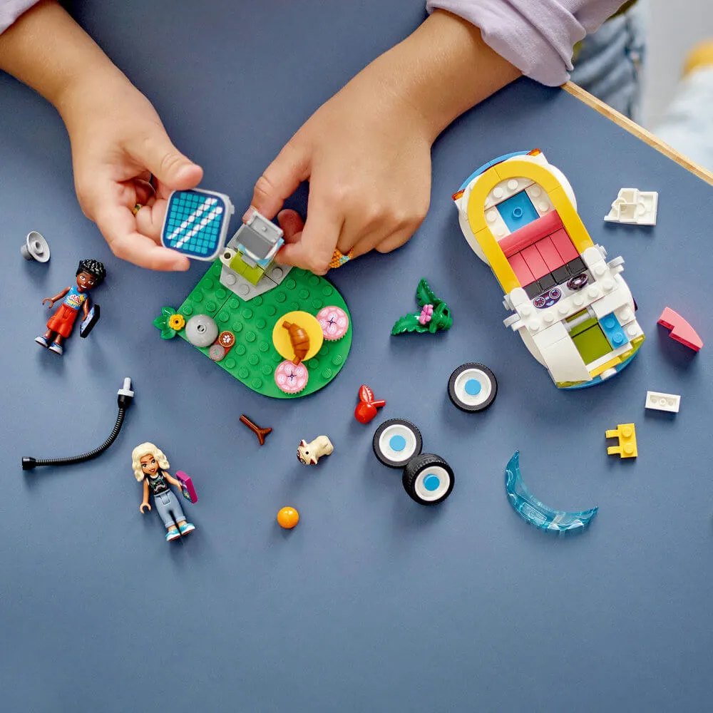 LEGO® Spielzeug LEGO® Friends Elektroauto und Ladegerät Spielset 42609