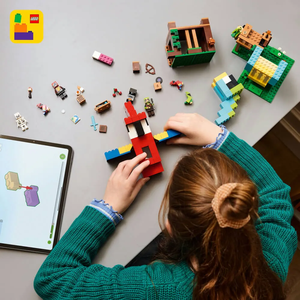LEGO® Spielzeug LEGO® Minecraft Die Papageienhäuser Bauset mit 535 Teilen (21282)