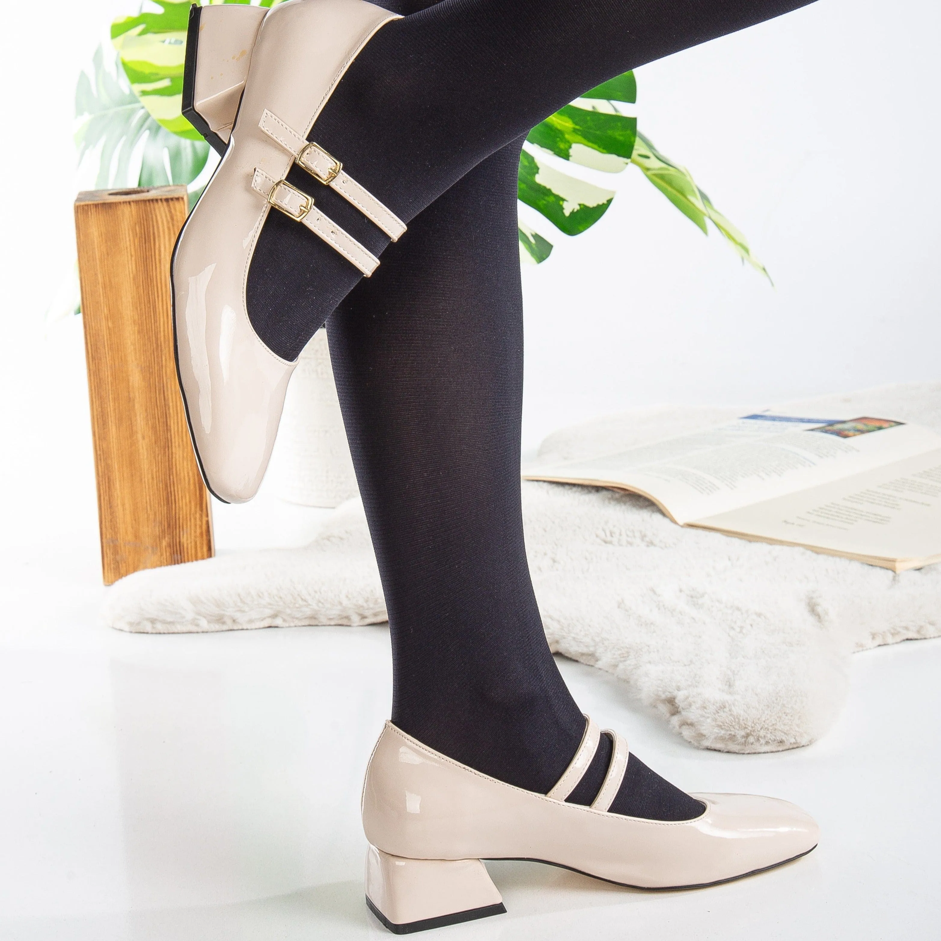 Lizbeth Vegan-Leder Mary-Jane-Schuhe | Beige
