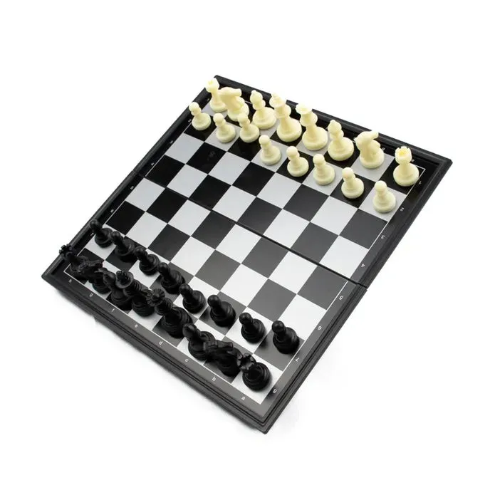 Magnetisches Reiseschachspiel