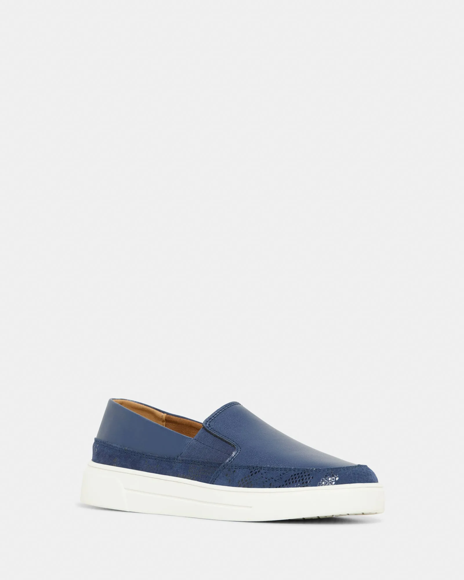 Nora Navy