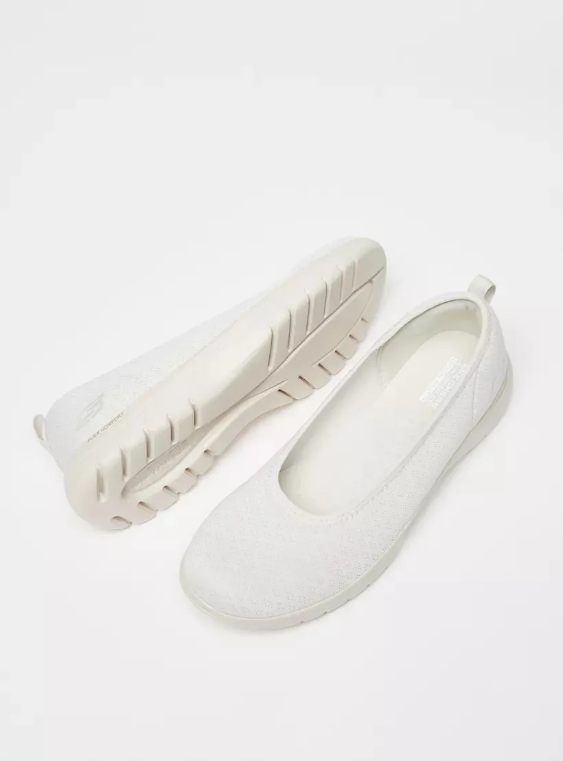 Skechers Damenschuhe für flexiblen Lifestyle unterwegs