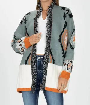 Übergroße Azteken-Strickjacke in Jadegrün