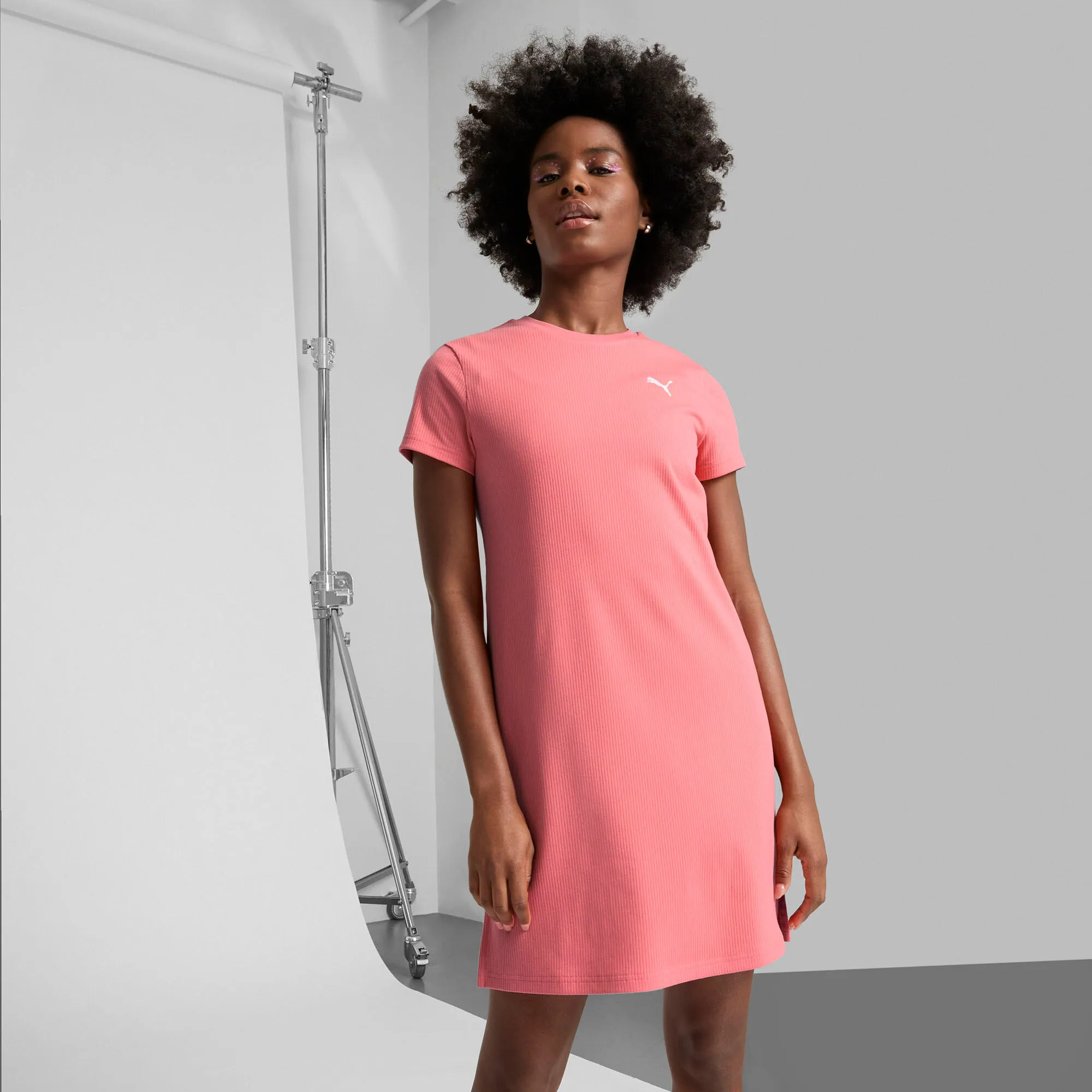 PUMA Damen ESS ELEVATED Figurbetontes Rippenkleid