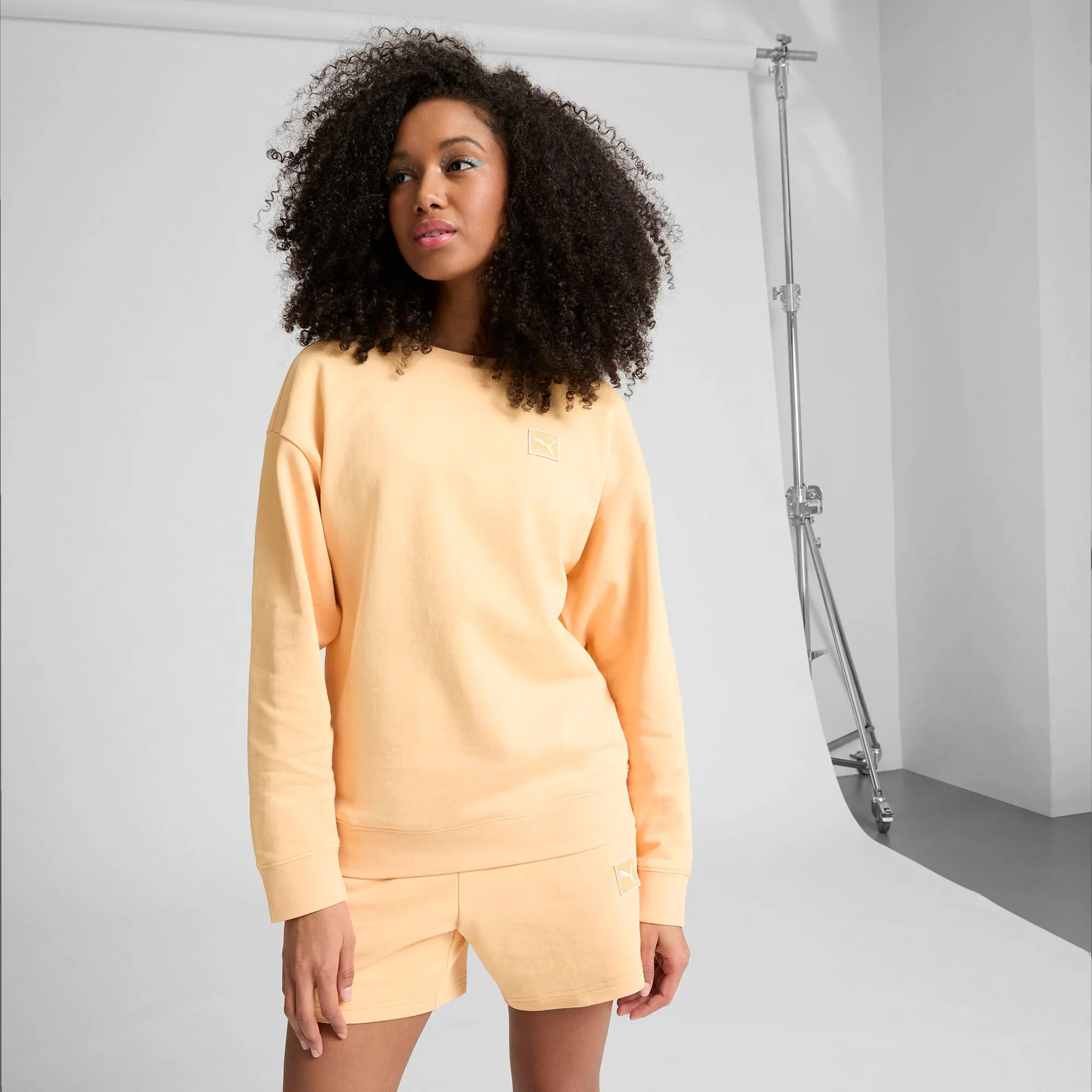 PUMA Damen ESS ELEVATED Komfort Crew