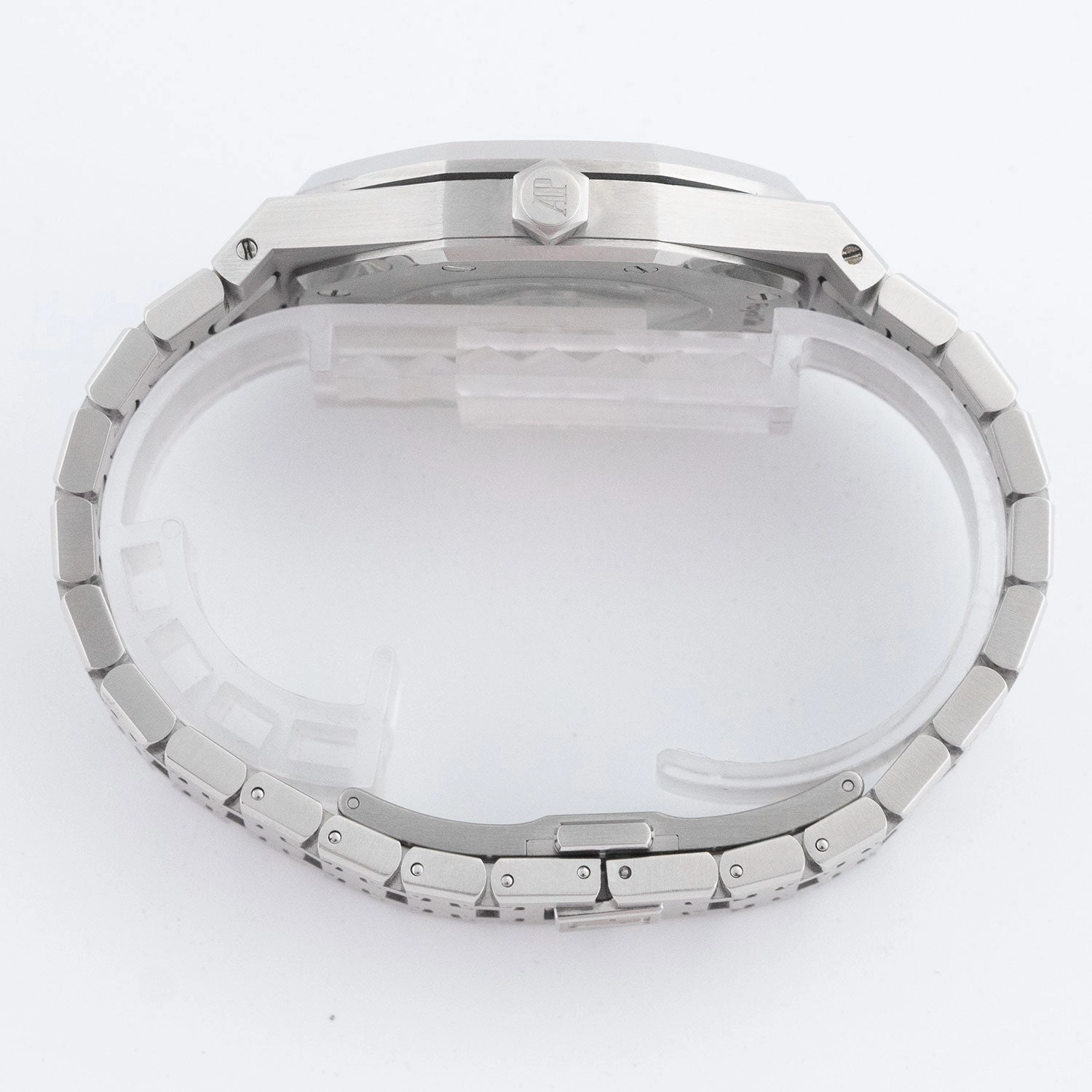 Royal Oak Black Dial 2016 - 15400ST.OO.1220ST.01