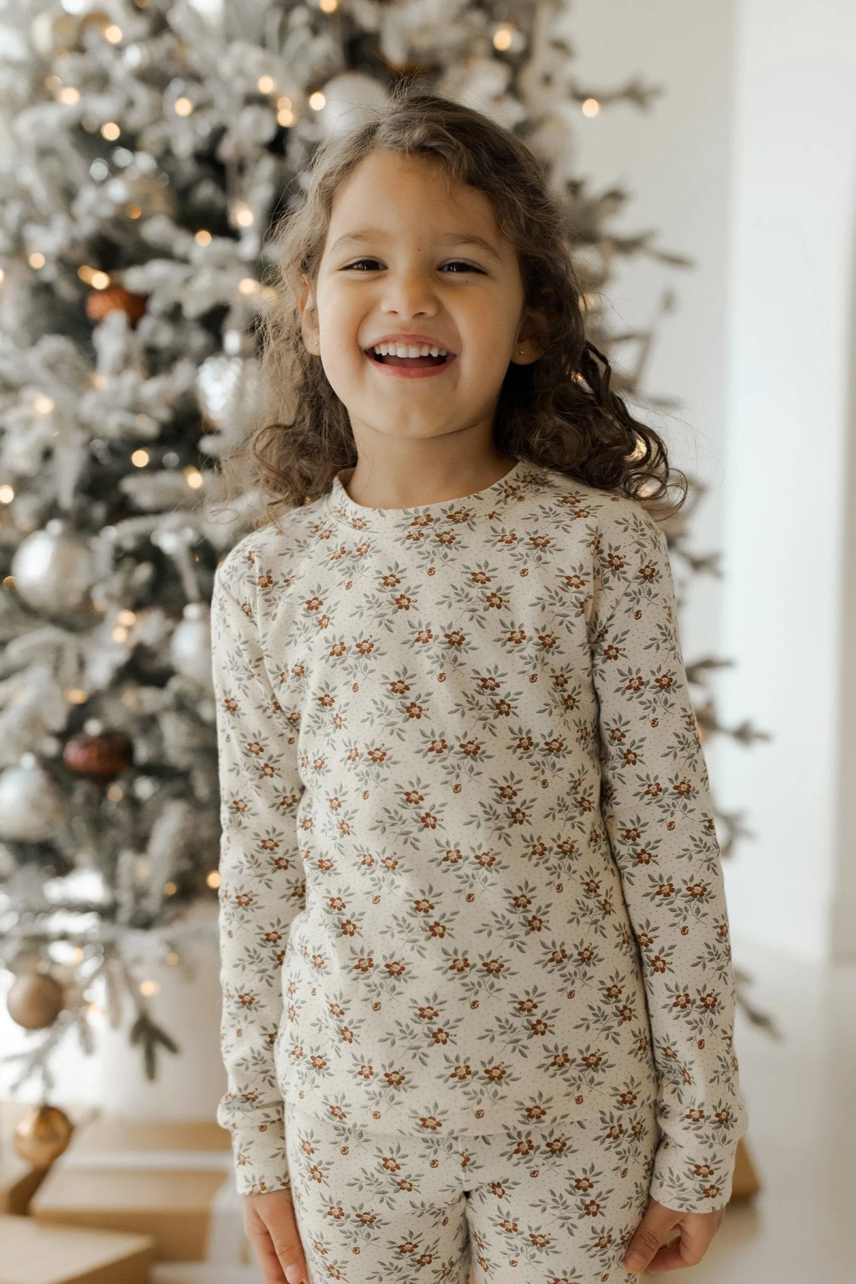 Rylee   Cru Babykids Bio Langarm-Pyjama-Set | Festliche Blumen