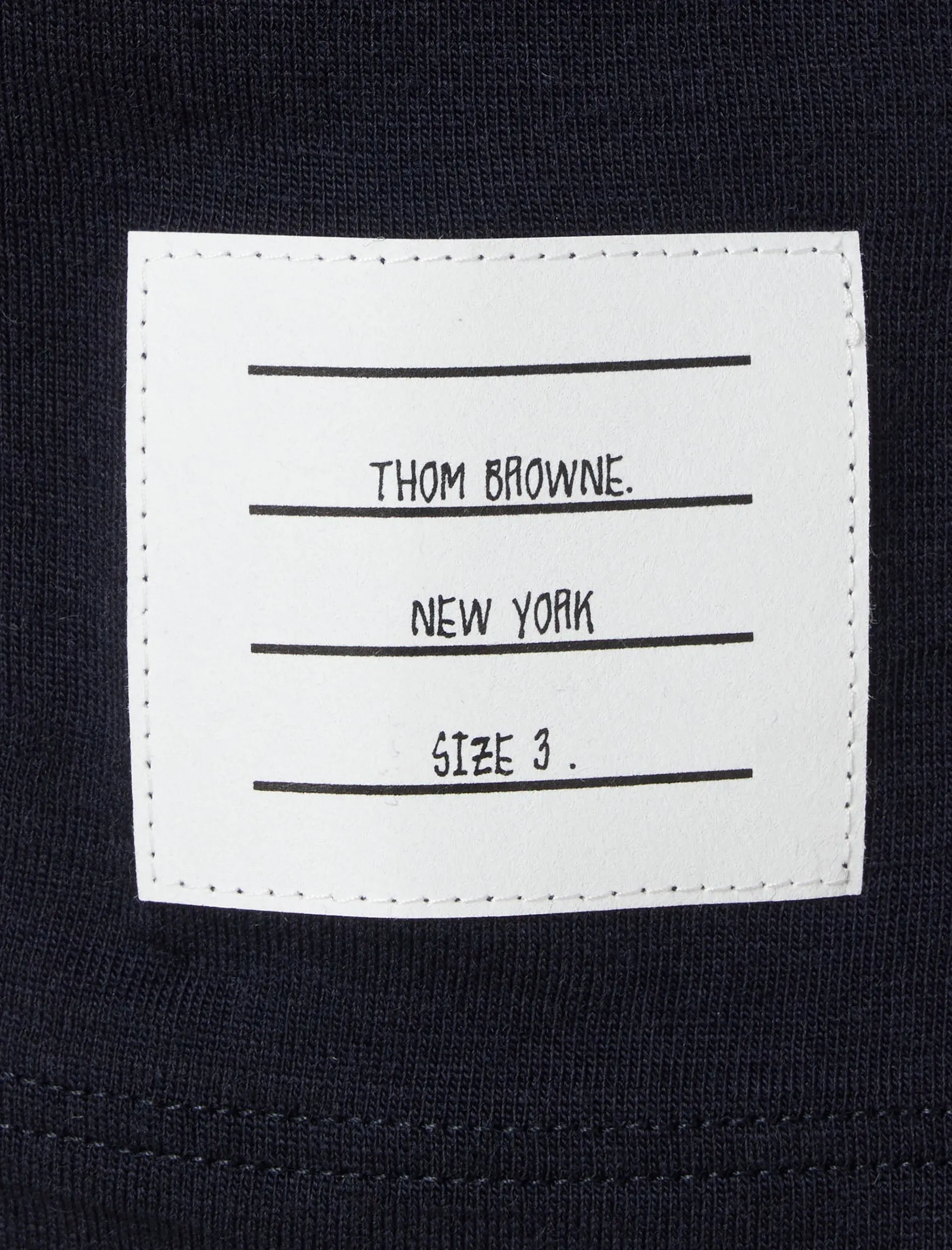 KURZÄRMELIGES T-SHIRT MIT ENGLISCHER 4-BALKEN-AUFDRUCK