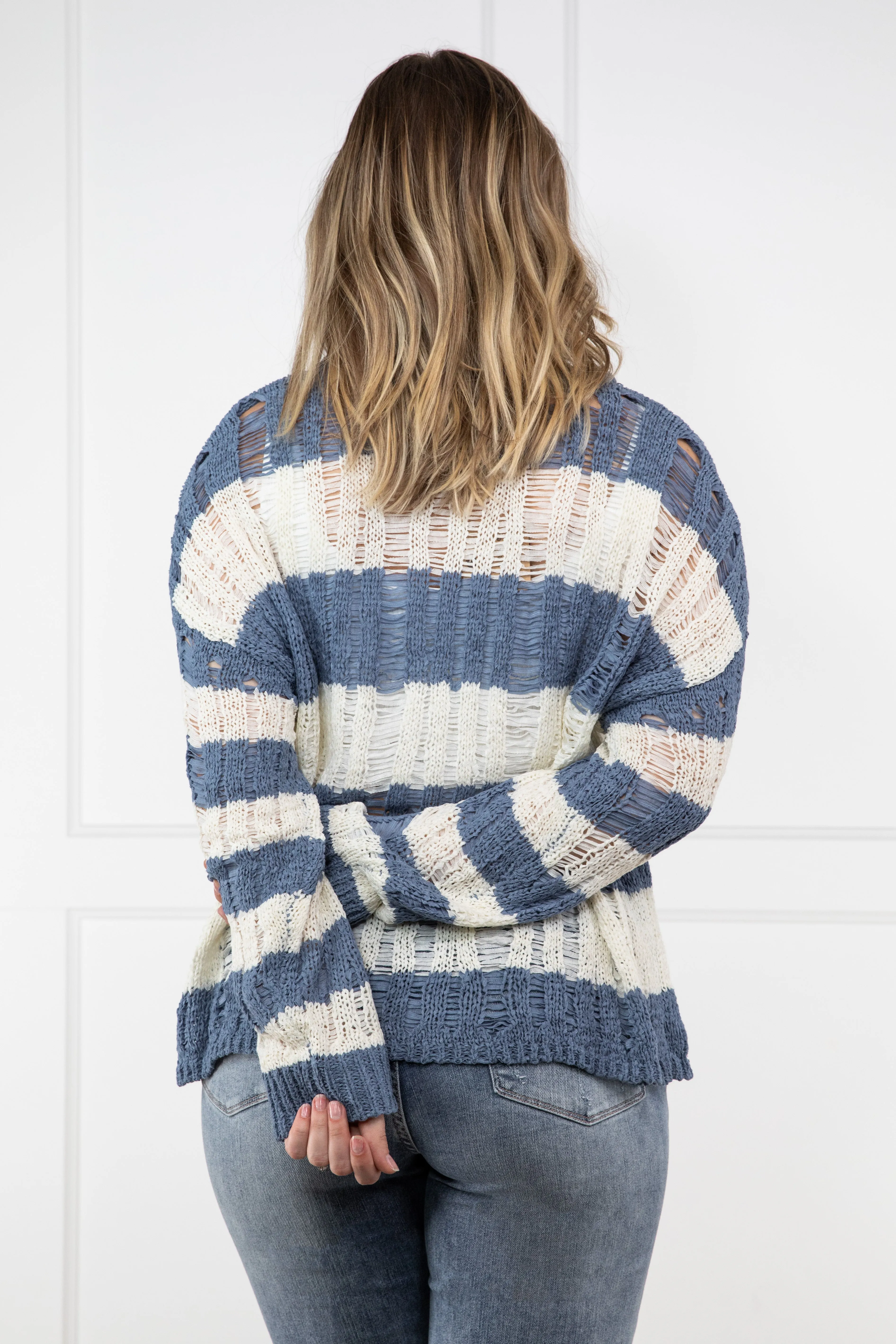 Gestreiftes Leichtes Damen-Peekaboo-Strickpullover *Endverkauf*