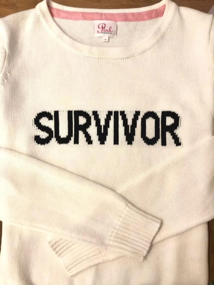 Survivor Pullover - 25% jedes Verkaufs geht an Runway For Recovery