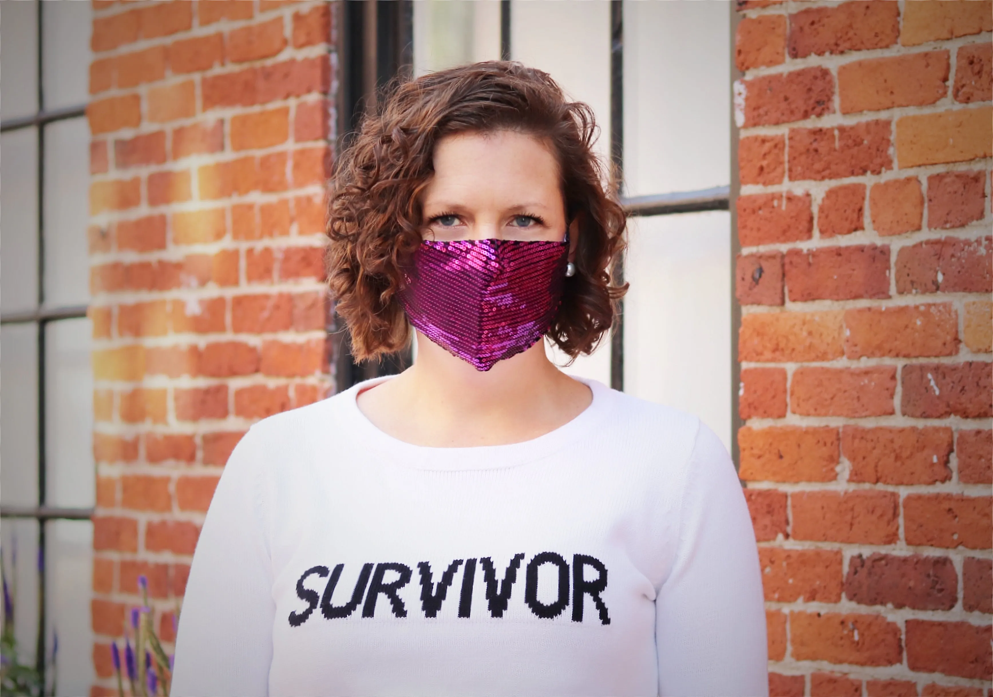 Survivor Pullover - 25% jedes Verkaufs geht an Runway For Recovery