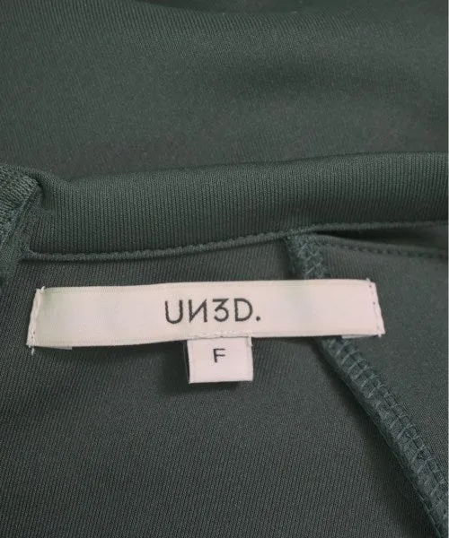 UN3D. T-Shirts/Oberteile