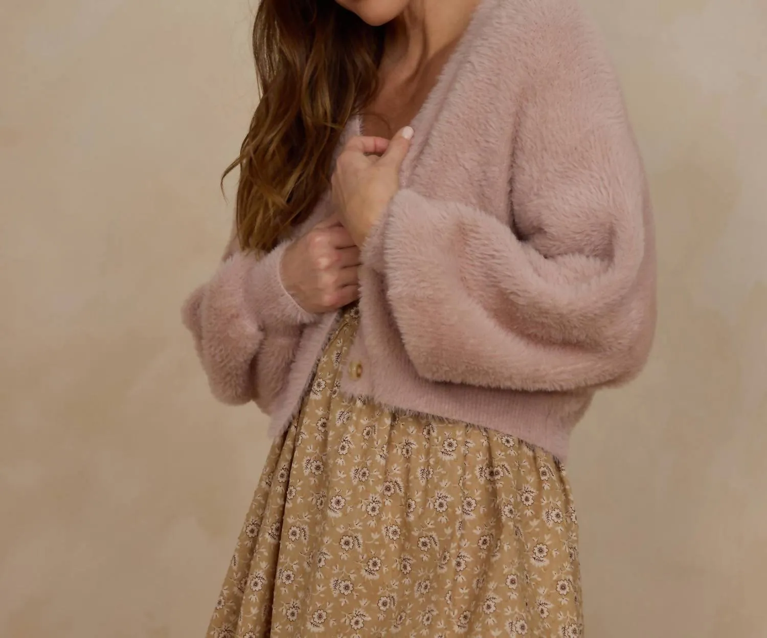 Damen Cardigan aus Fuzzy-Material in Rosa