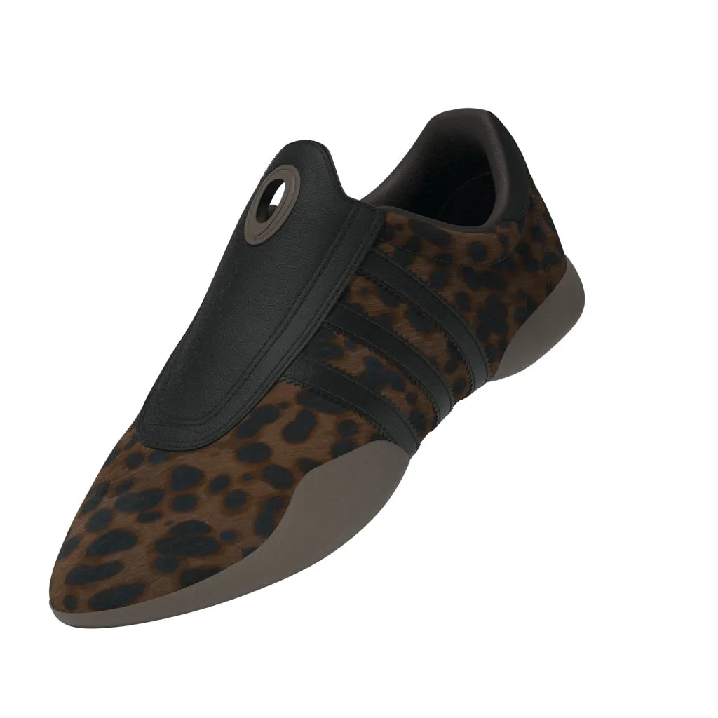 adidas Taekwondo Schuhe für Damen - Farbe: Core Black/Gum5 - Artikelnummer: JS0298