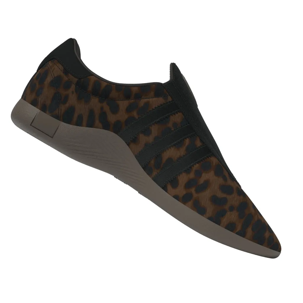 adidas Taekwondo Schuhe für Damen - Farbe: Core Black/Gum5 - Artikelnummer: JS0298