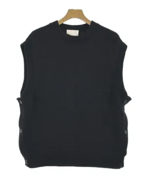 YOKE Pullover